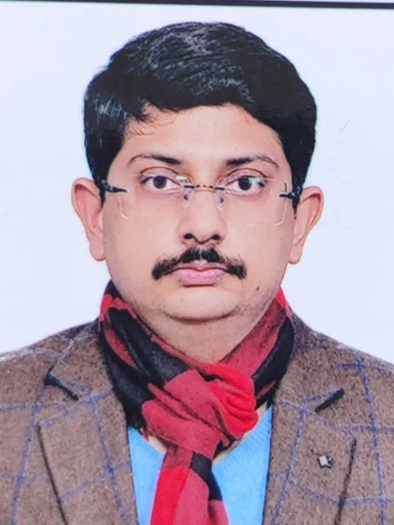 Dr. Shashi Prakash
